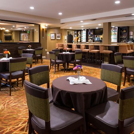 Holiday Inn Dublin - Pleasanton By Ihg Bagian luar foto