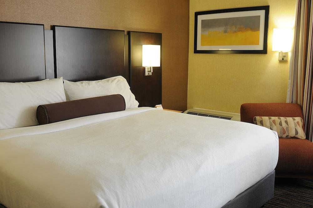 Holiday Inn Dublin - Pleasanton By Ihg Bagian luar foto