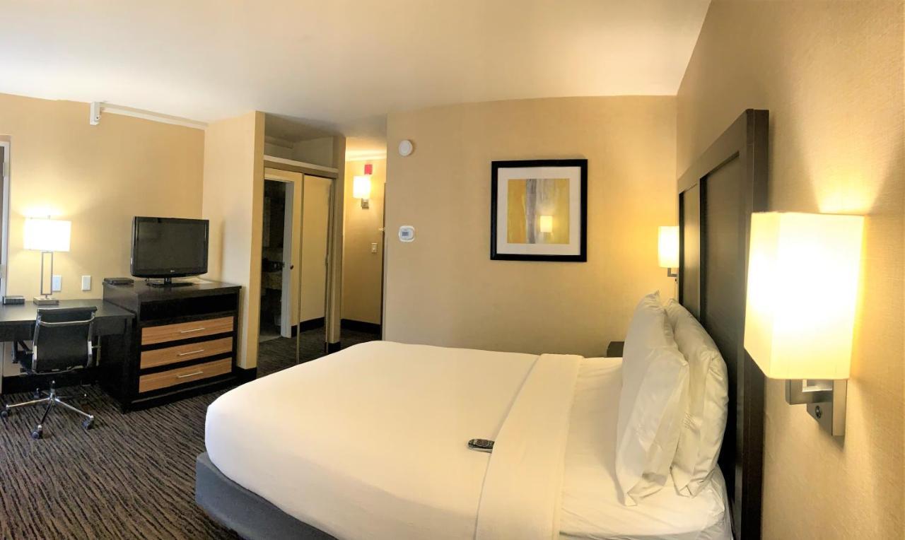 Holiday Inn Dublin - Pleasanton By Ihg Bagian luar foto