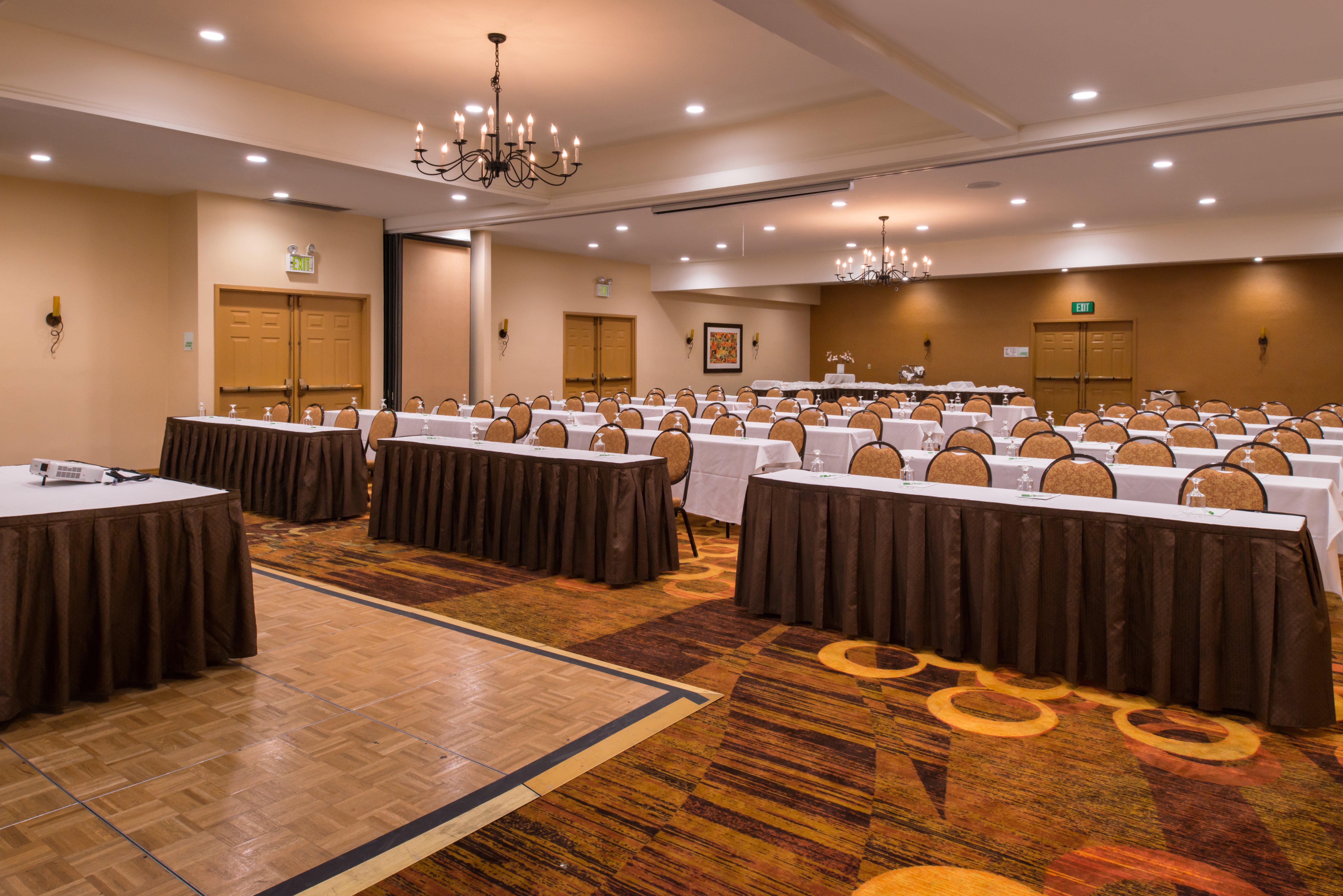 Holiday Inn Dublin - Pleasanton By Ihg Bagian luar foto